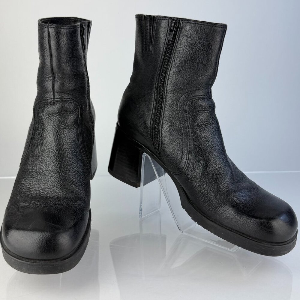Ipanema Jester Black Leather Block Heel Ankle Boots 8.5M Minimalist Booties